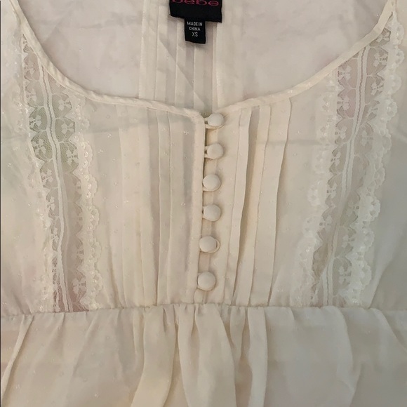 Cream Blouse with Lace Detailing NWT - Picture 3 of 4